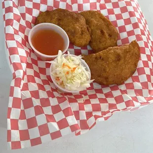 Pastelitos salvadoreño con papa

Patelitos stuffed with potato