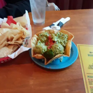 Guacamole and chips
