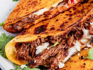 Vero's Taco Shop