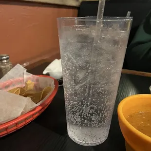 Hugeee glass of sprite