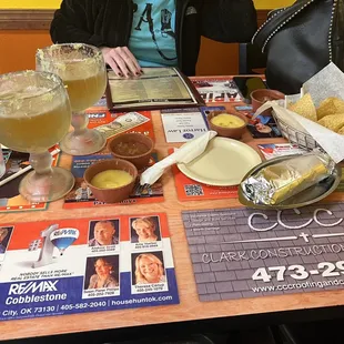 Simple set up with two Coronas