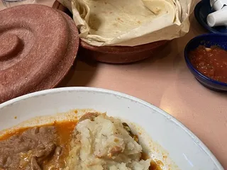 Esperanza's Restaurant & Bakery