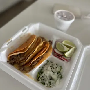 Los Vecinos