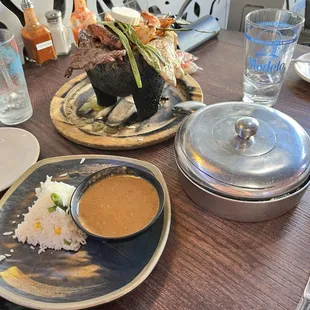 Molcajete Mixto with sides