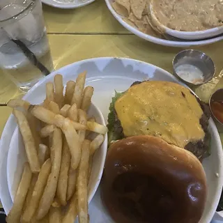 Classic Cheese Burger