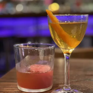 (L) Wait for it..: aromatic, stiff (R) keep it open: Smoky, spicy