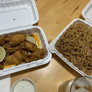 GARLIC NOODLES
