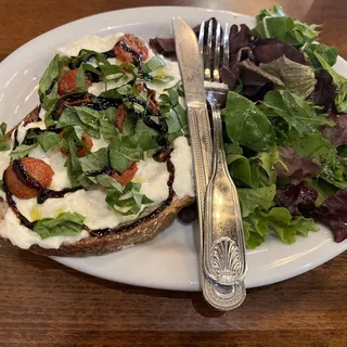 Burrata Toast