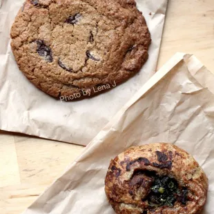 Spelt Chocolate Chip Cookies ($2.50) and Smoked Malt Potato Knish ($3.50)