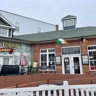 Exterior of Lost Colony Tavern (March 2024) - note the large outdoor / patio seating area weather permitting and in busy season