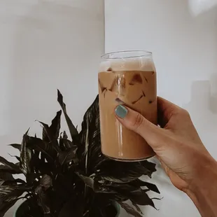 Ice honey latte with oat milk