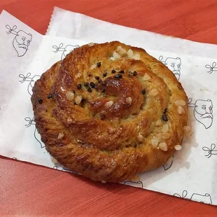 Cardamom Bun