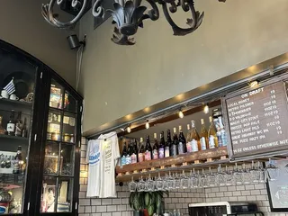 Woods Beer & Wine