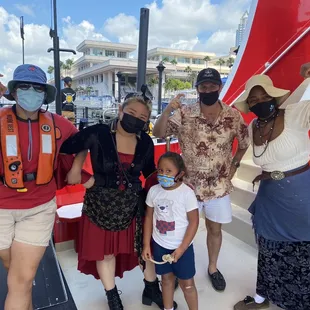 The Pirates / Crew