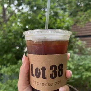 Medium iced americano