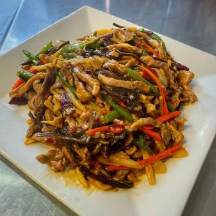 Sichuan (or Szechuan) Fragrant Pork Julienne 鱼香肉丝