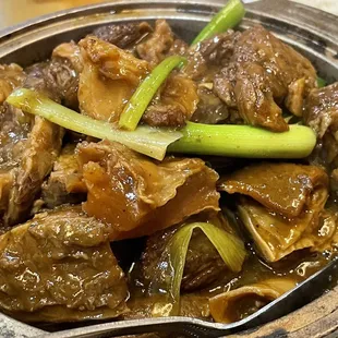 Beef brisket clay pot