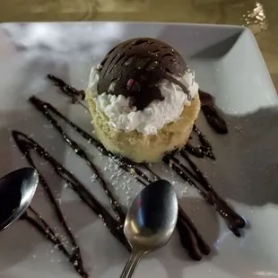 Cappuccino cheesecake was good but texture could have been better