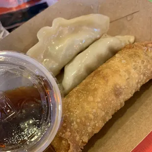 Kids Meal. Also comes with applesauce packet, carrots and a drink