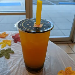 Mango infusion tea with large tapiocas.