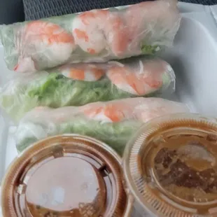 Shrimp spring rolls