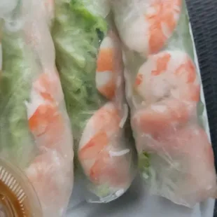 Shrimp spring rolls
