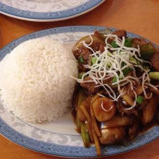 Mongolian Beef lunch portion.