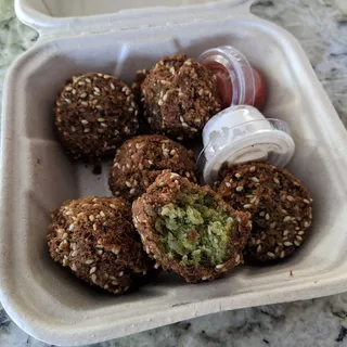 6 Falafel Balls