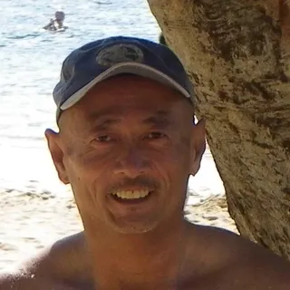 Les S.