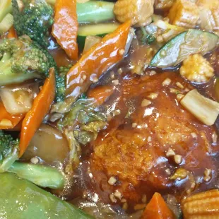 Best Chinese ever!  Just look at this Vegetable Egg Foo Yung--custom ordered and fresh!  Excellent for casual dining to casual dating.