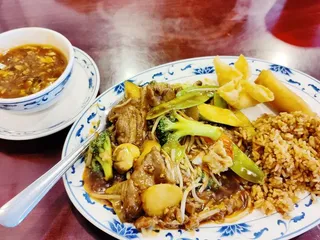 J & M Chinese Cuisine Restaurant