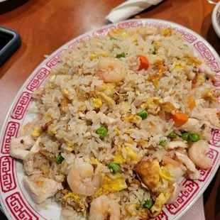 Yang Zhou Fried Rice with Chicken and Shrimp