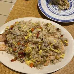 D2. Yang Zhou Fried Rice