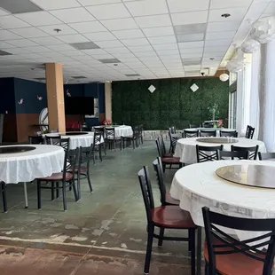 Extended dining room, up to 20 tables