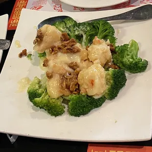 Honey walnut shrimp