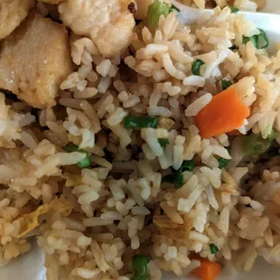 Chicken fried rice with vegetables