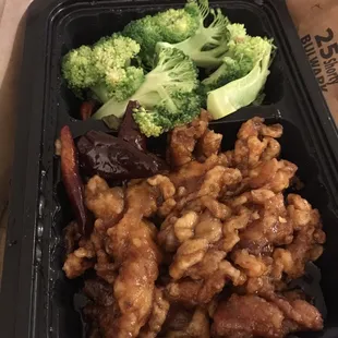 37. General Tso&apos;s Chicken Dinner Combo (Fried rice was in a separate box)