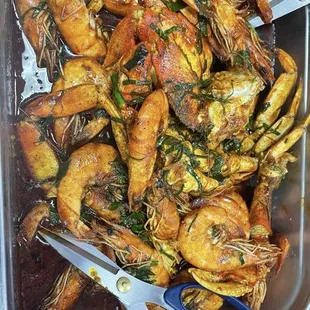 Shrimp head on &amp; crab cluster FARMERS STYLE