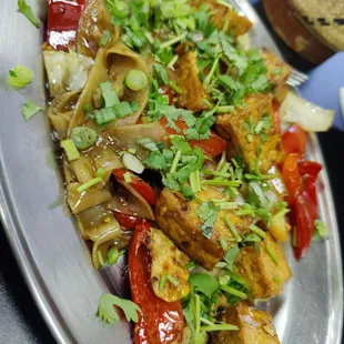 Drunken noodles with tofu