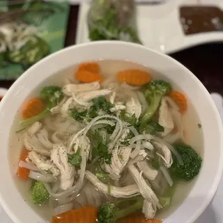 L3. Chicken Pho