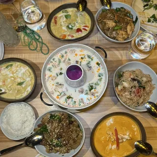 Tom Kha POT (SERVES 3-4)