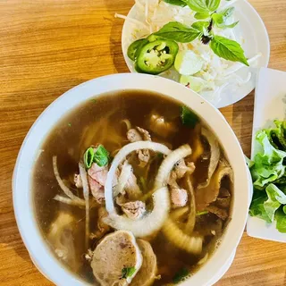 P1 Pho Bo Beef Pho