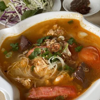 SP3 Bun Rieu Cua Crab Noodle Soup