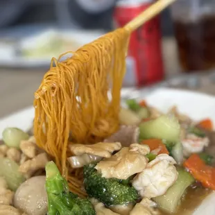 noodle dish, noodle soup, noodles, ramen and noodles, ramen, food