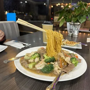 Heavenly Crispy Noodles- was pretty cool looking. I was surprised when it came to the table!