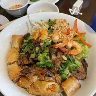 Dac biet bun !! Get this