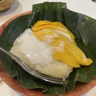 Sweet Sticky Rice with Mango