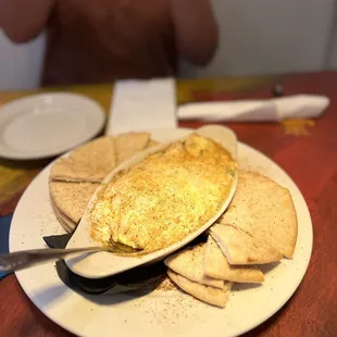 an omelet and crackers
