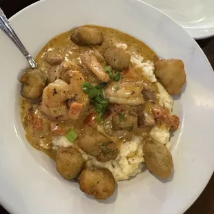 Lunch portion of shrimp and grits!