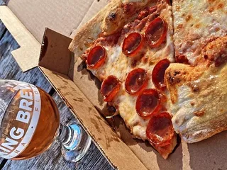 Queenie's Pizza Factory